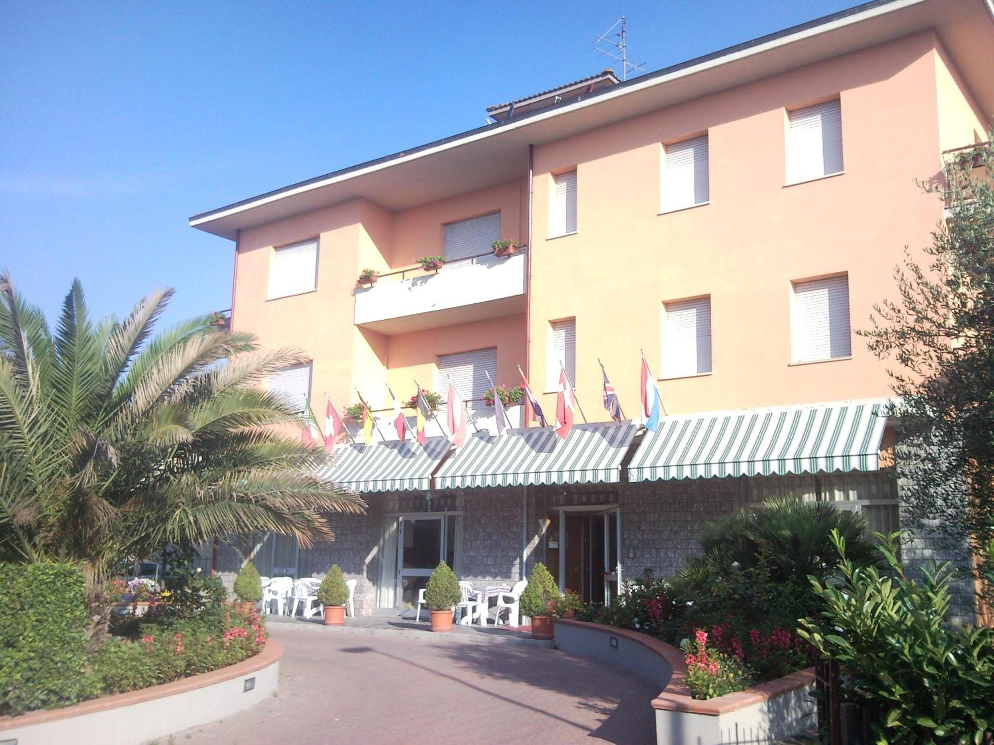 Hotel Trasimeno Bittarelli كاستيغليون ديل لاغو المظهر الخارجي الصورة