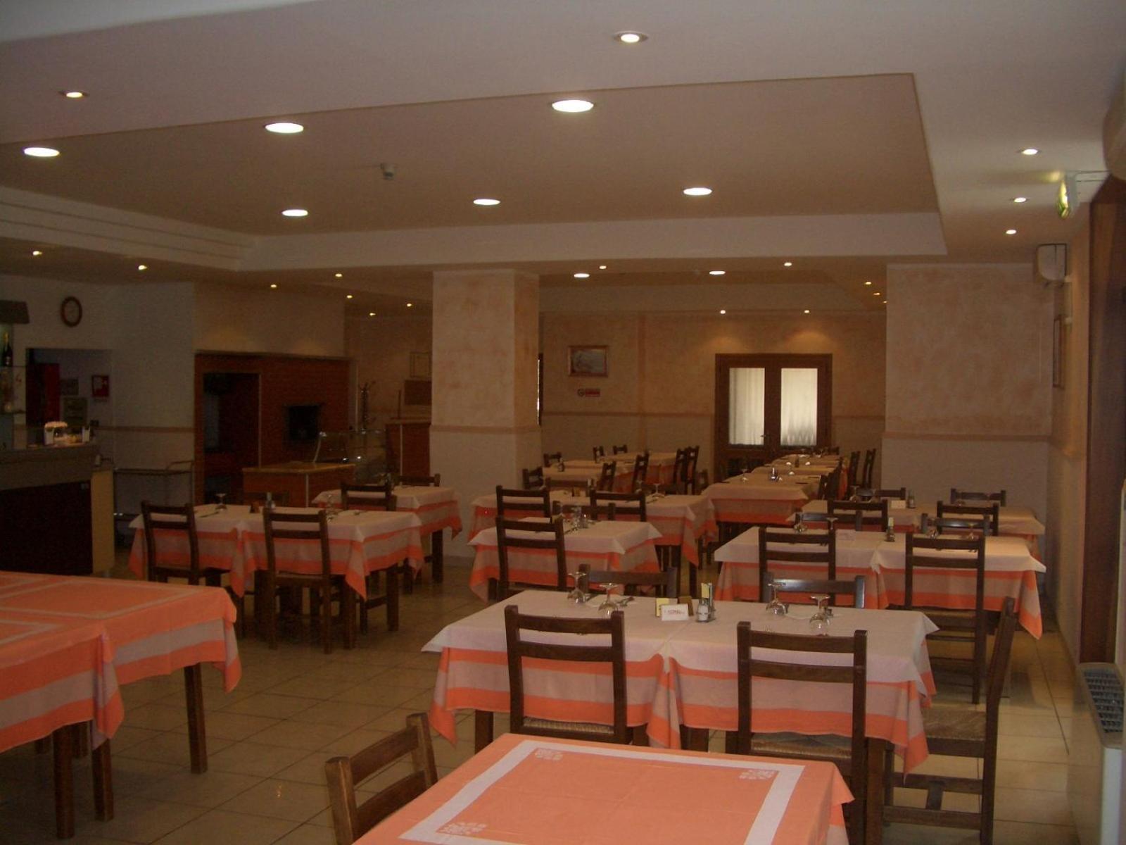 Hotel Trasimeno Bittarelli كاستيغليون ديل لاغو المظهر الخارجي الصورة